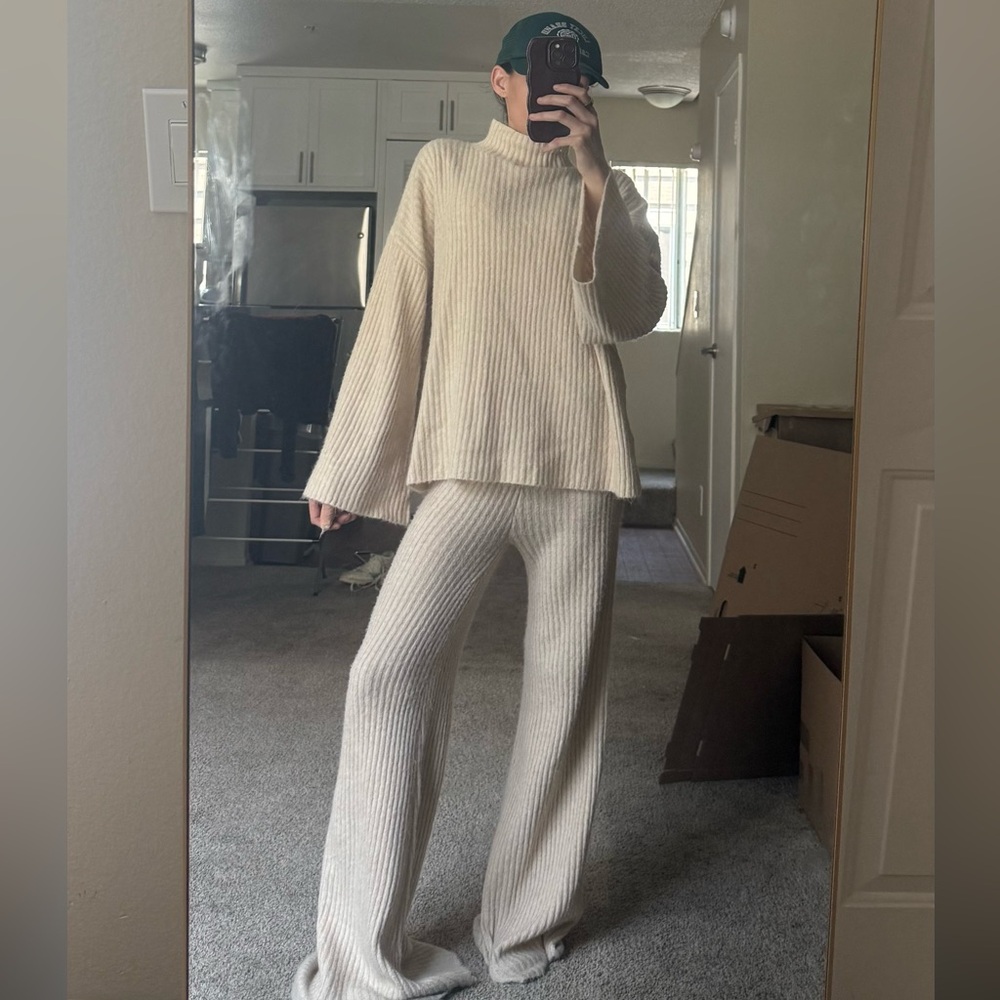 OATMEAL LUXE RIB KNIT OVERSIZED SWEATER/Wide Leg Pant Set